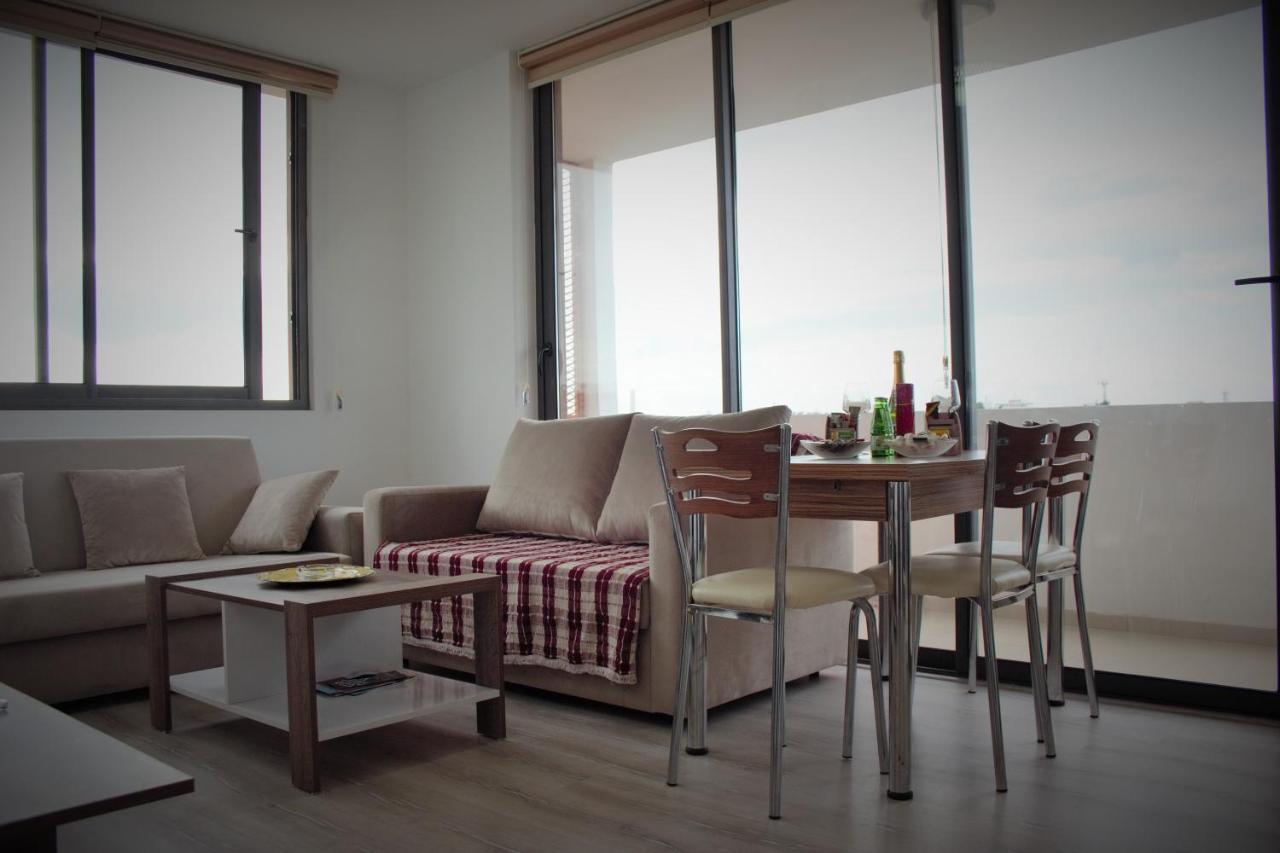 Uptown Holiday App & Pool Daily Rental Contactless Check In & Check Out Famagusta (Northern Cyprus) Exterior foto